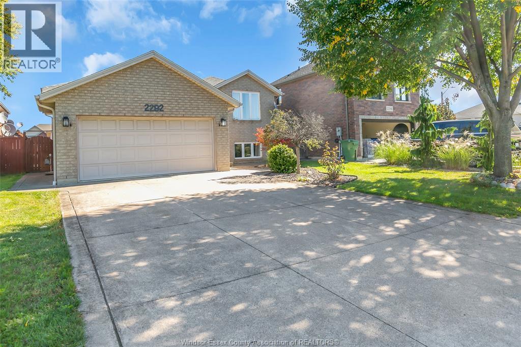 2292 ASKIN AVENUE, Windsor 4