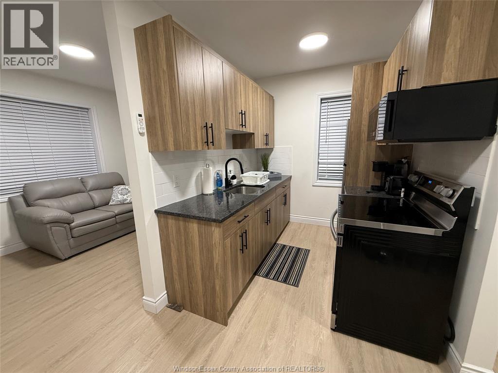 Unit 3 - 808 OTTAWA STREET, Windsor 5
