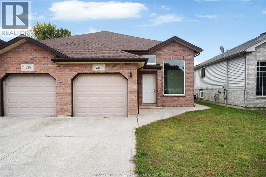 257 Dieppe CRESCENT, Kingsville 2