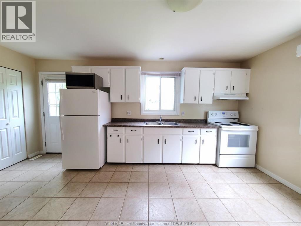 Unit B - 114 LILLIAN DRIVE, Waterloo 4