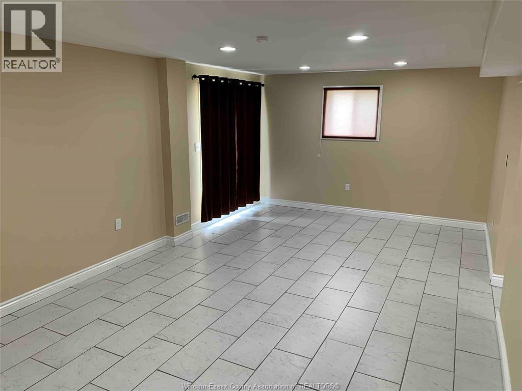 Unit LOWER - 4537 FONTANA AVENUE, Windsor 2