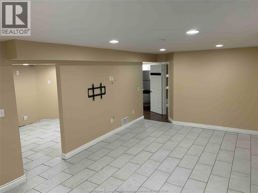 Unit LOWER - 4537 FONTANA AVENUE, Windsor 3