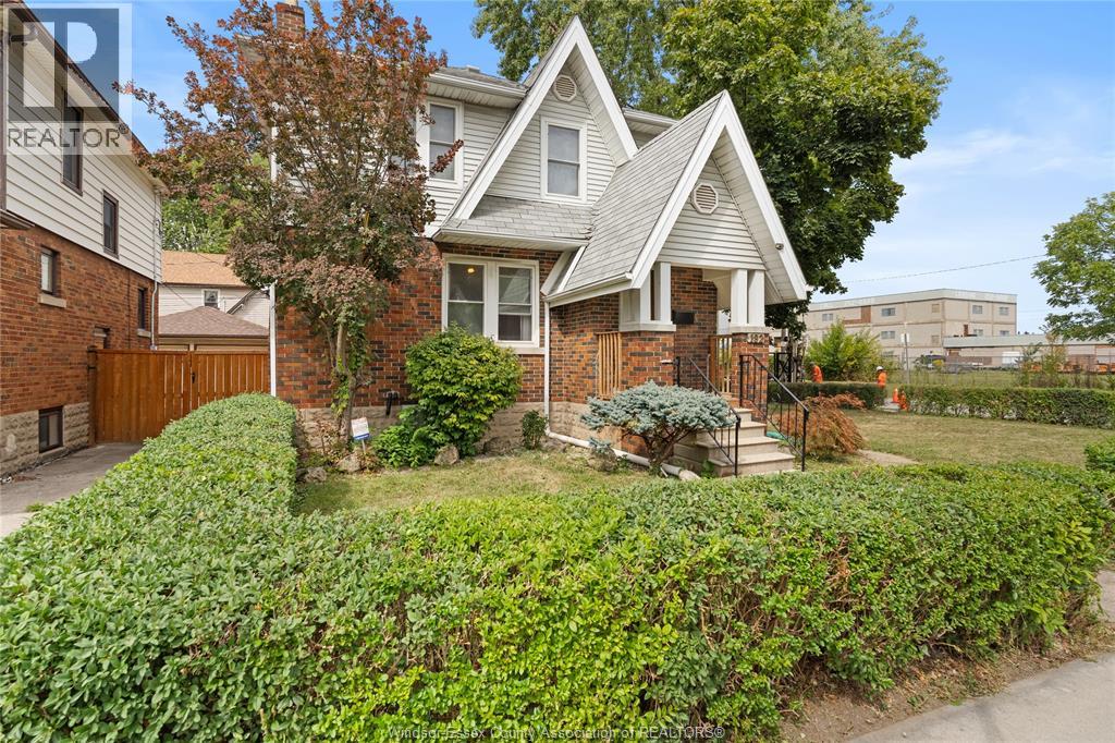 192 SHEPHERD STREET East, Windsor 3