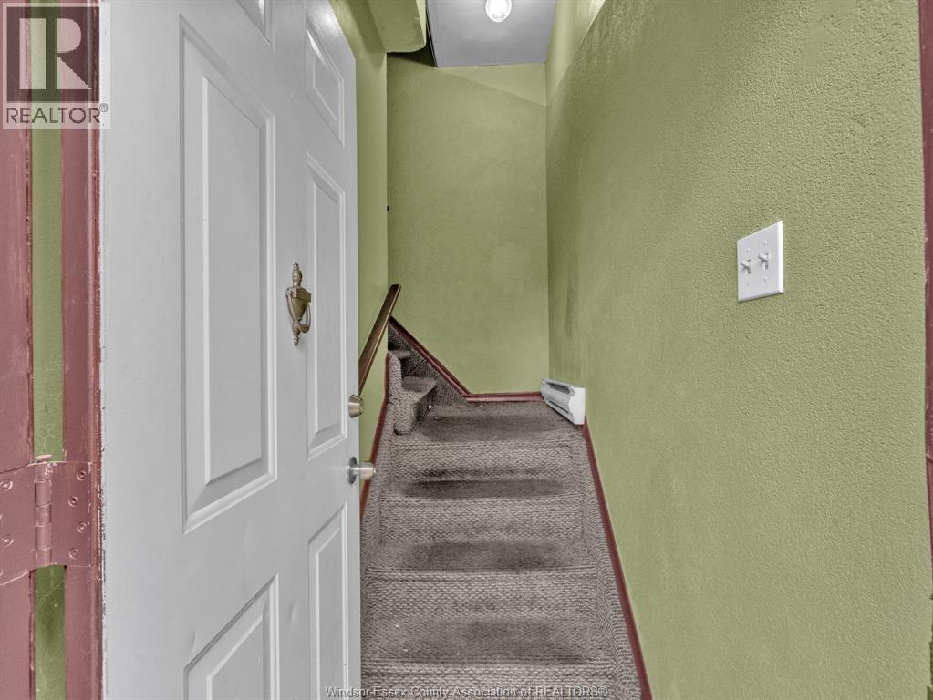 Unit UPPER - 2241 MERCER, Windsor 4