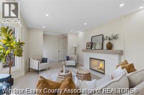 3549 OUELLETTE, Windsor 4