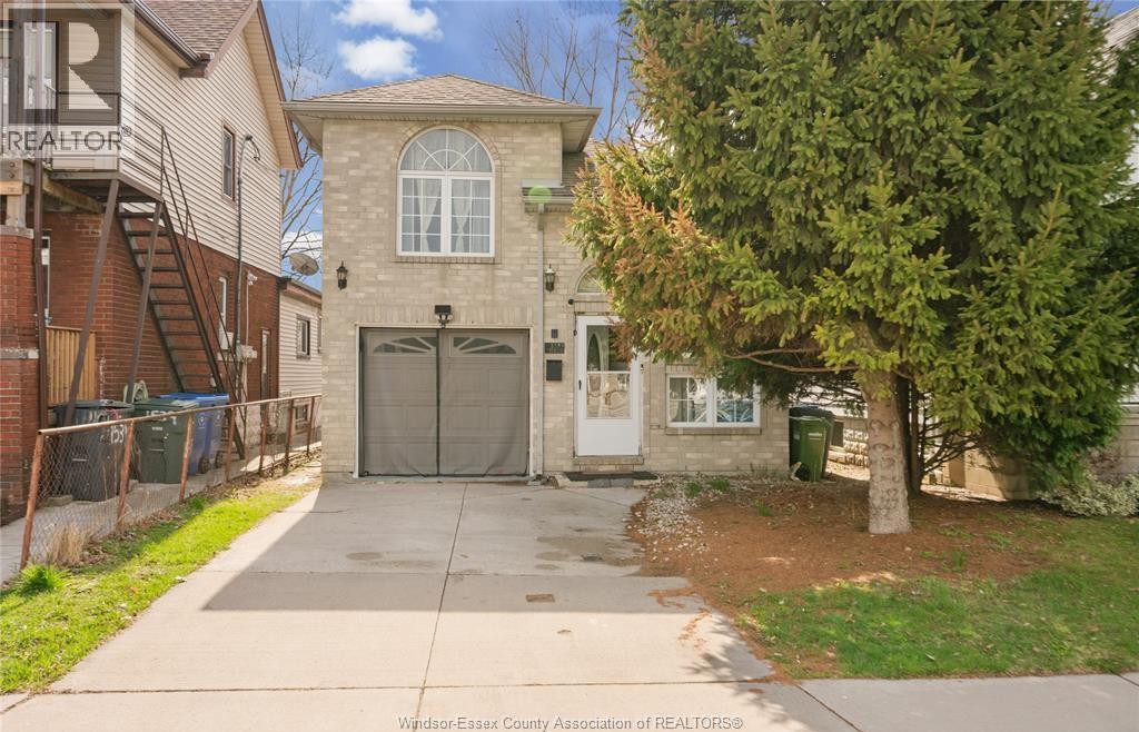 Unit UPPER - 1537 LANGLOIS, Windsor 1