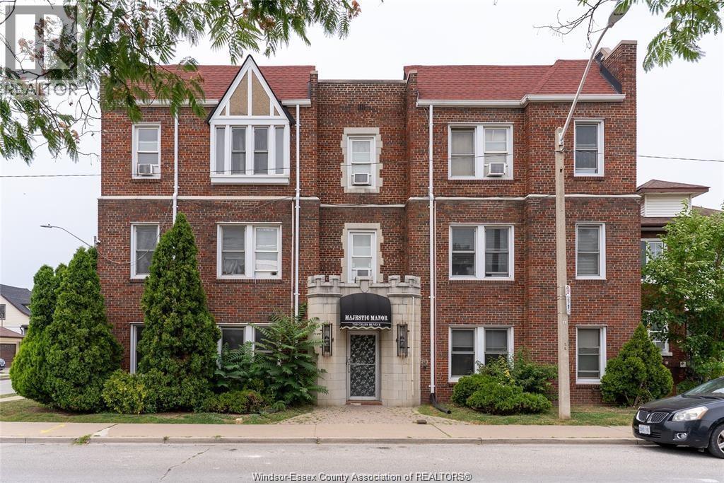 Unit 201 - 710 Giles BOULEVARD East, Windsor 1