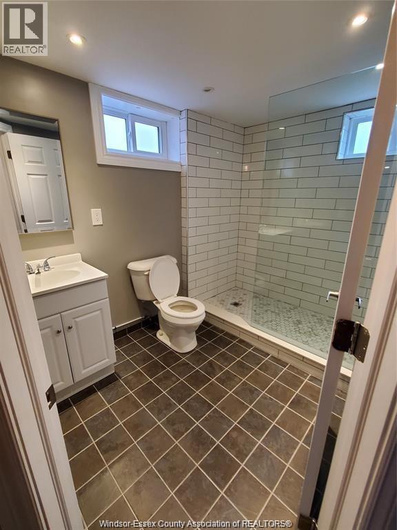 Unit LOWER - 835 ISABELLE, Windsor 4
