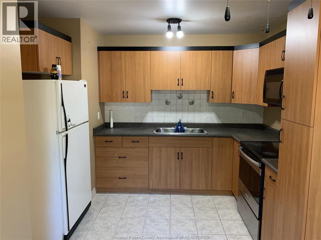 Unit 3 - 9394 ESPLANADE DRIVE, Windsor 2