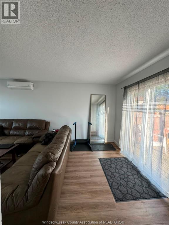 9260 ARNCLIFFE COURT, Windsor 5
