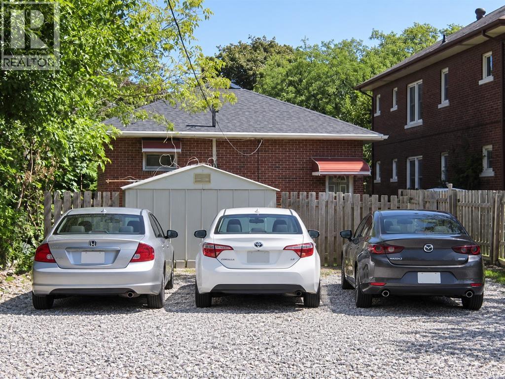 Unit ROOM 1 - 787 CAMPBELL, Windsor 5