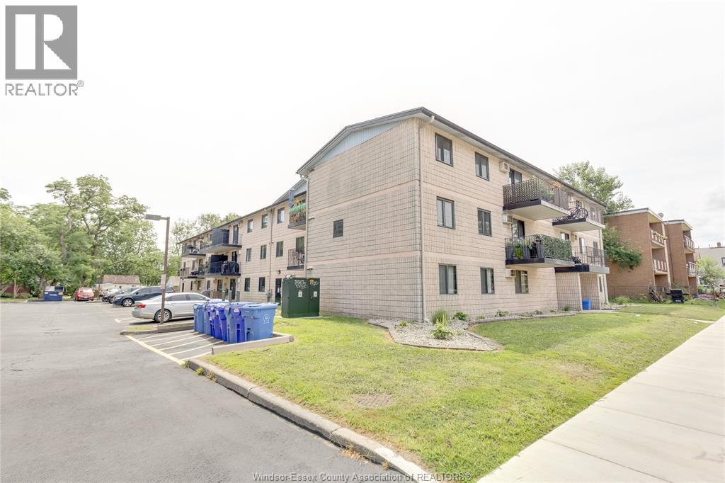 Unit 104 - 3355 SANDWICH STREET, Windsor 2