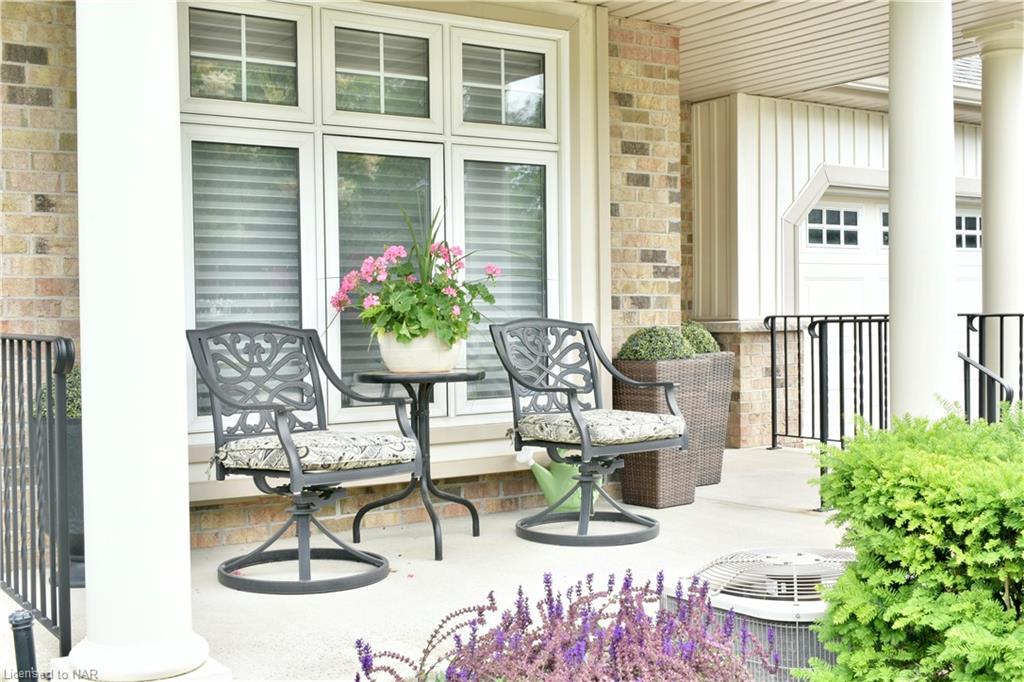 6 21 Loretta Drive, NiagaraontheLake, Ontario L0S1J0 For Sale