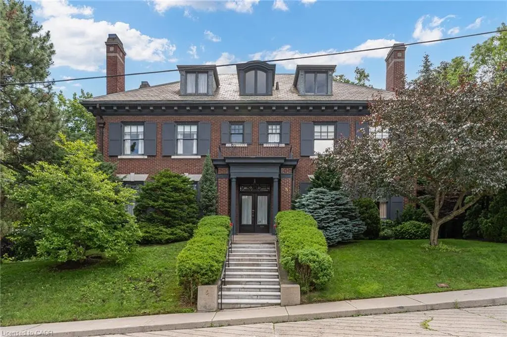 5 Undercliffe Avenue — Durand