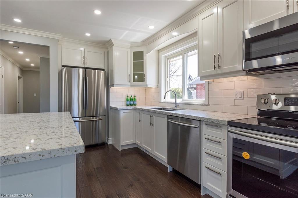 Unit UPPER - 83 Fernwood Crescent, Hamilton 5