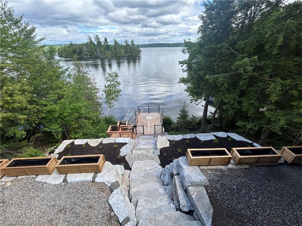 5789 Kennisis Lake Road, Haliburton 1