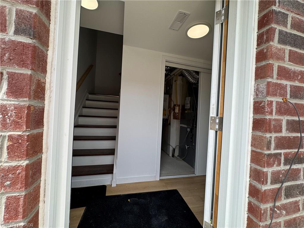 Unit Main - 113 Highriver Trail, Welland 2