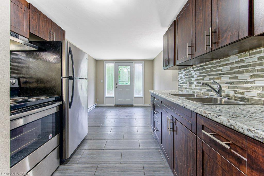 Unit 17 - 326 Erb Street W, Waterloo 5