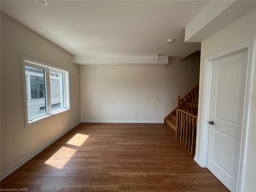 Unit 312 - 10 Halliford Place, Brampton 3