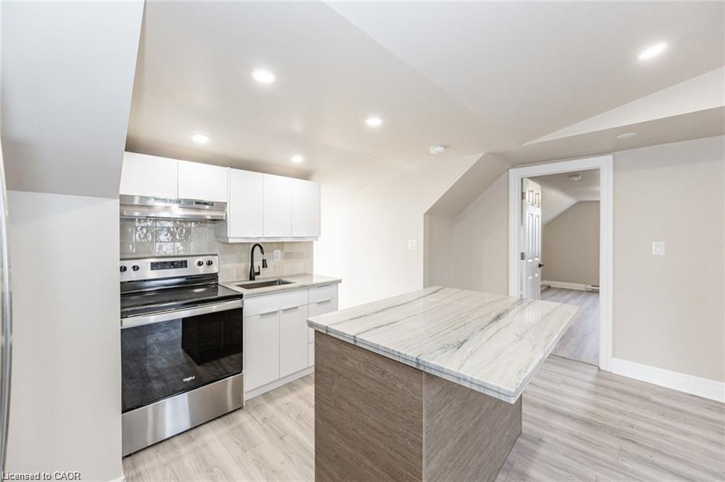 Unit 2 - 13 Hatton Drive, Ancaster 4
