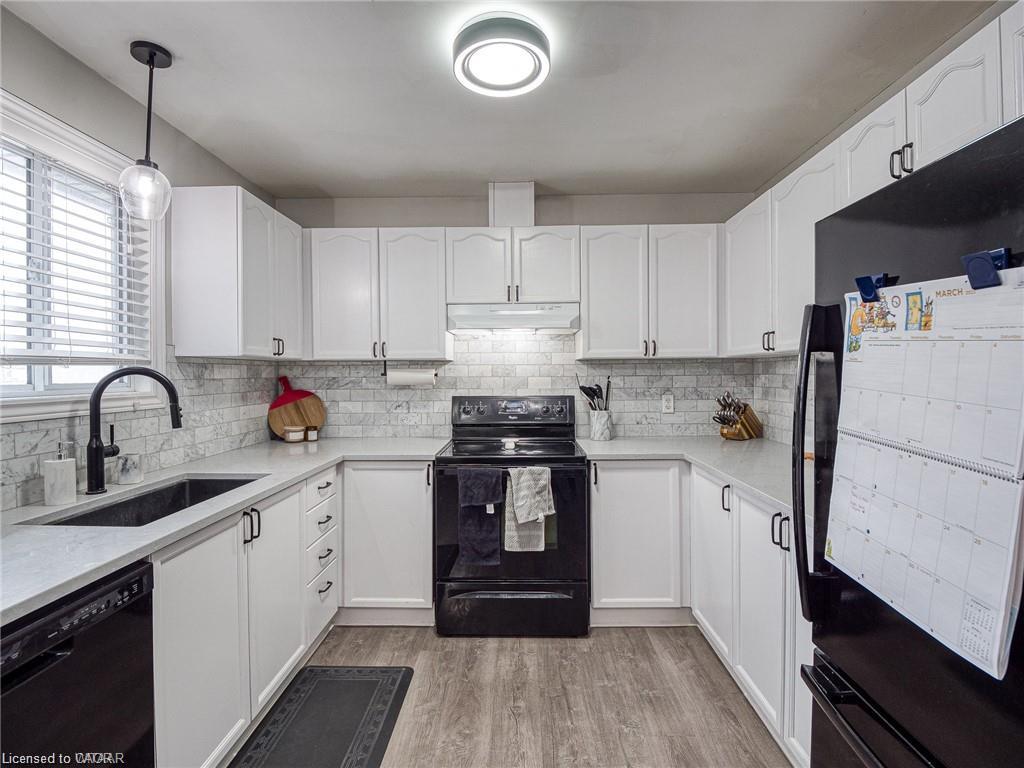 Unit main - 819 John Street, Woodstock 5