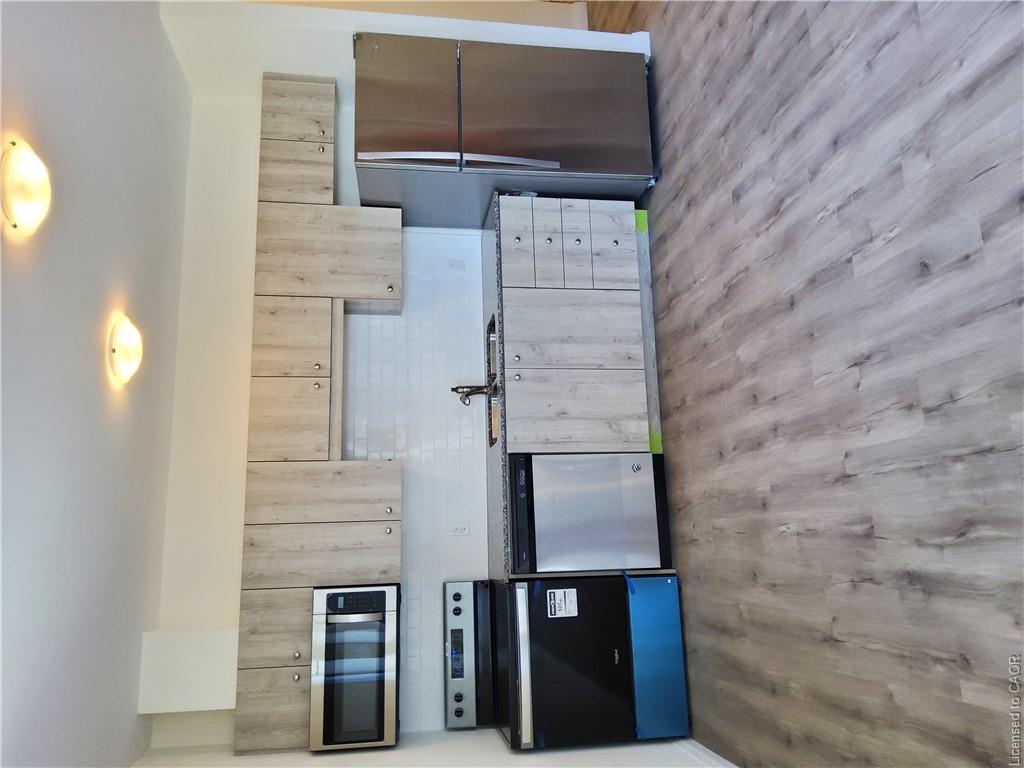 Unit 607 - 104 Garment Street, Kitchener 4