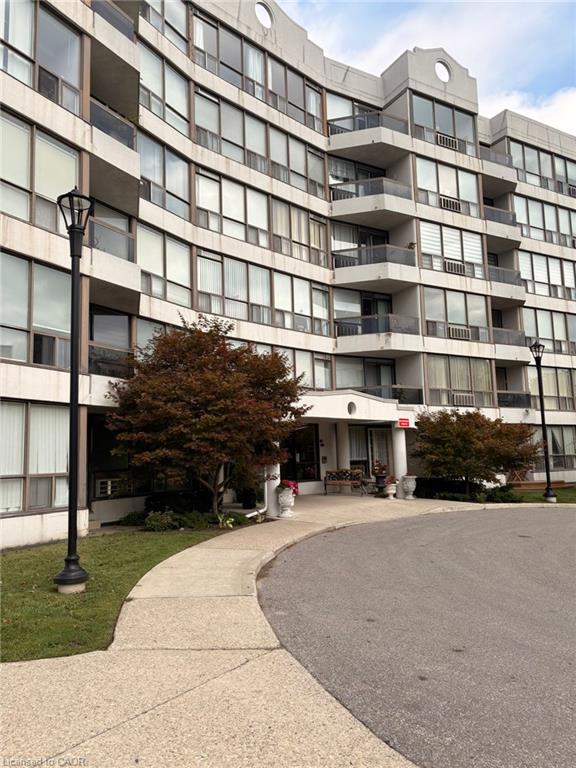 Unit 509 - 107 Bagot Street, Guelph 3