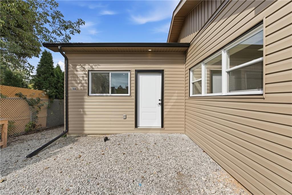 Unit 3 - 18 Princess Street, St. Catharines 2