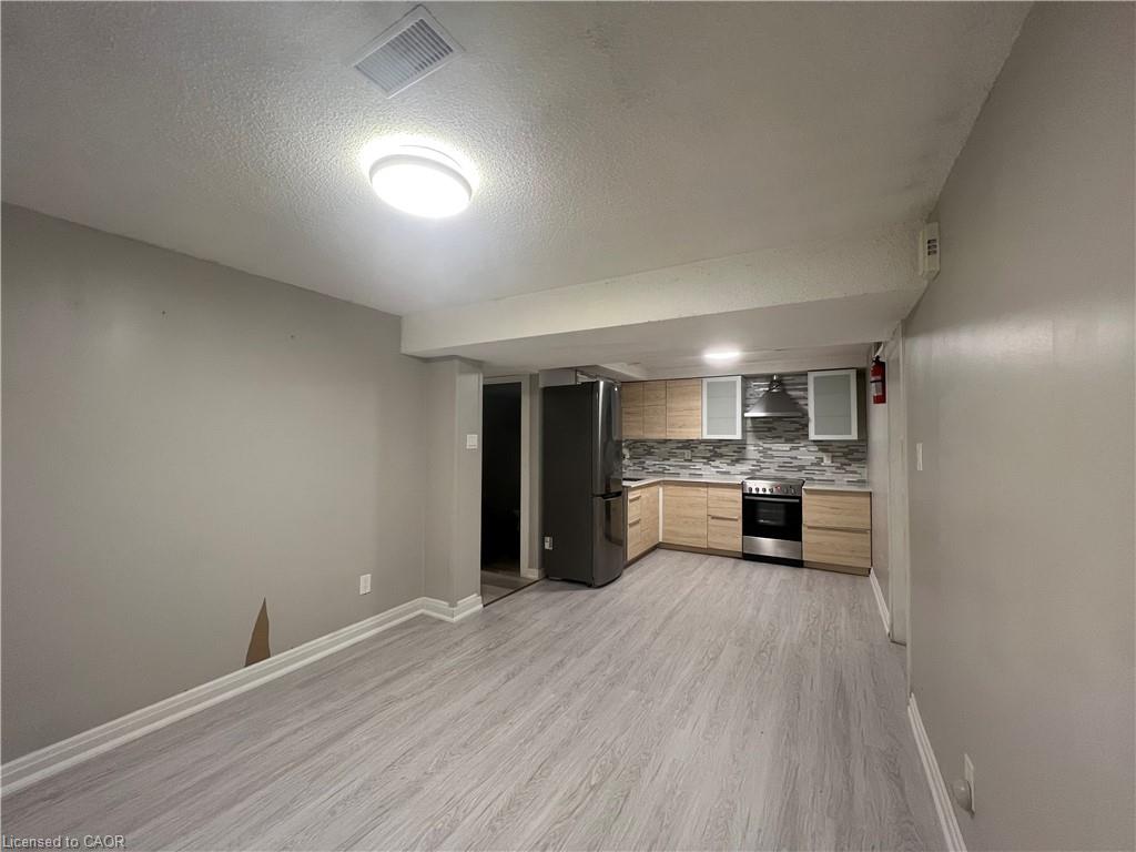 Unit Basement - 5002 Willowood Drive, Mississauga 2