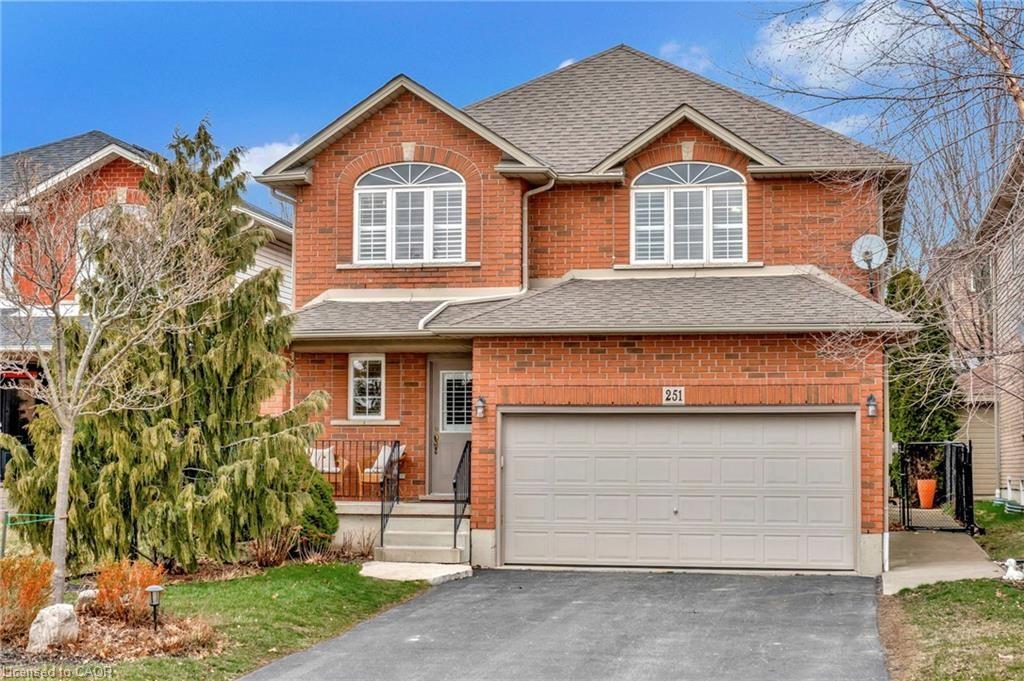251 Braithwaite Avenue, Ancaster 2