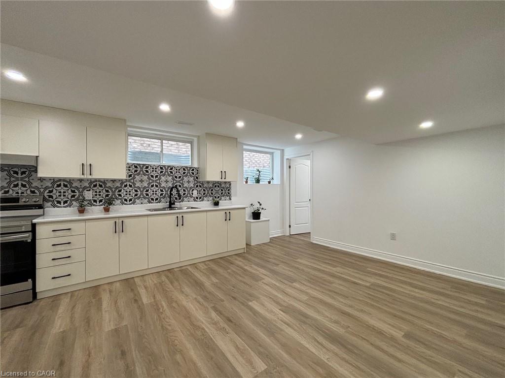 Unit 2 - 340 Watervale Crescent, Kitchener 4