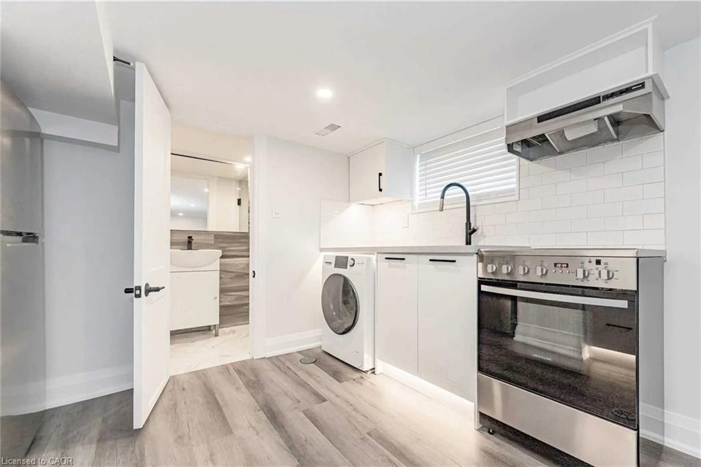 Unit LL - 1090 Cannon Street E, Hamilton 3
