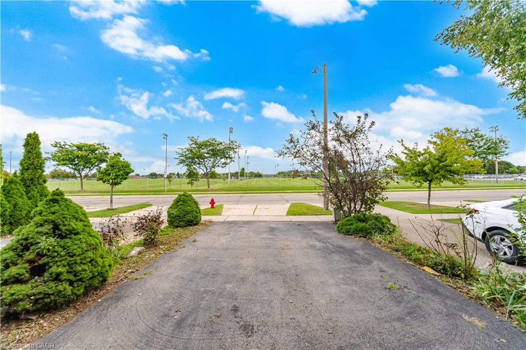842 Upper Kenilworth Avenue, Hamilton 4