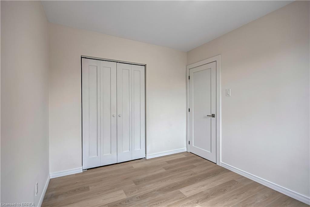 Unit 1887 - 1889 Wavell Street, London 5