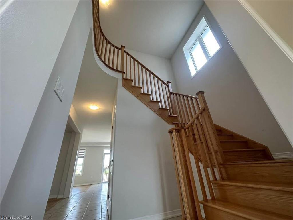 Unit Upper - 61 Anderson Road, Brantford 4