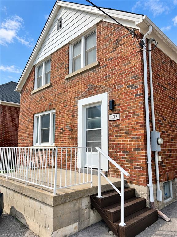 Unit UPPER - 132 Bridgeport Road E, Waterloo 2