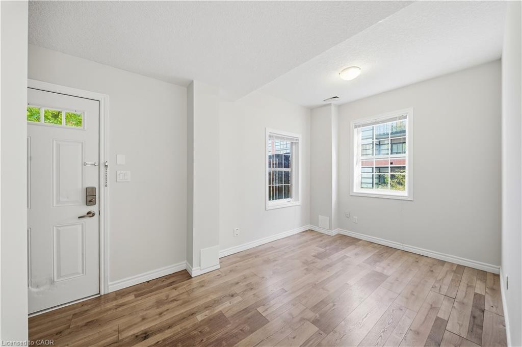 2 Whitehaven Lane, Kitchener 5