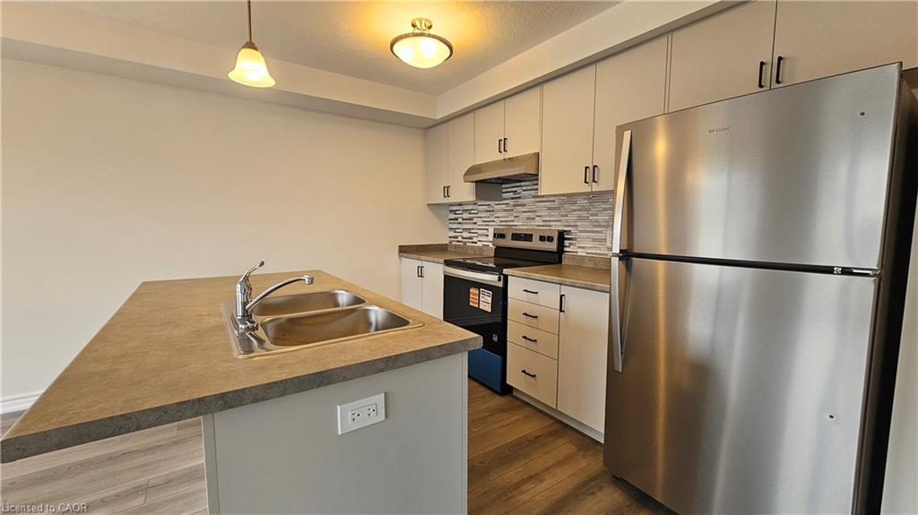 395 Benninger Drive, Kitchener 4