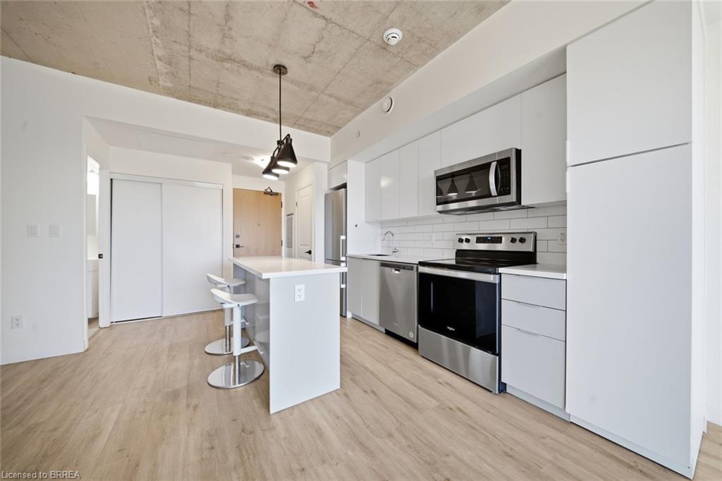 Unit 202 - 7 Erie Avenue, Brantford 4