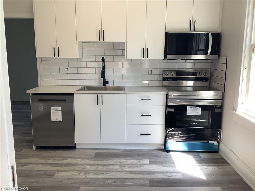 Unit 4 - 90 Kent Street S, Simcoe 2