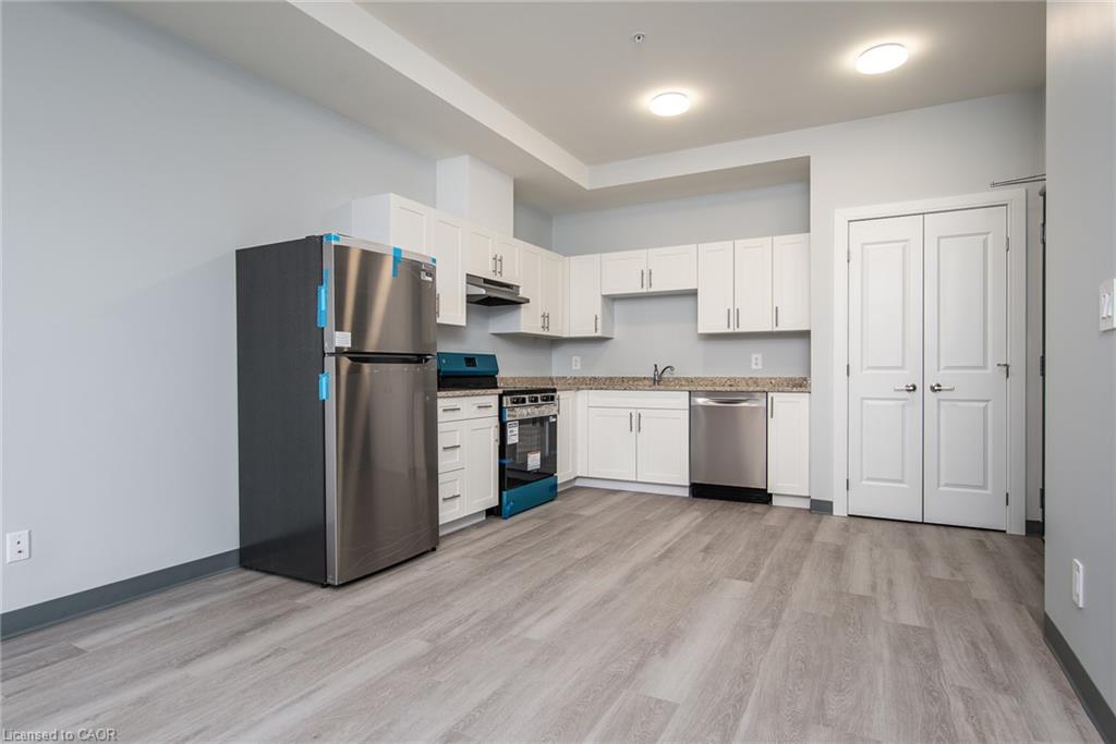 Unit 203 - 10 Queen Street, St. Thomas 4