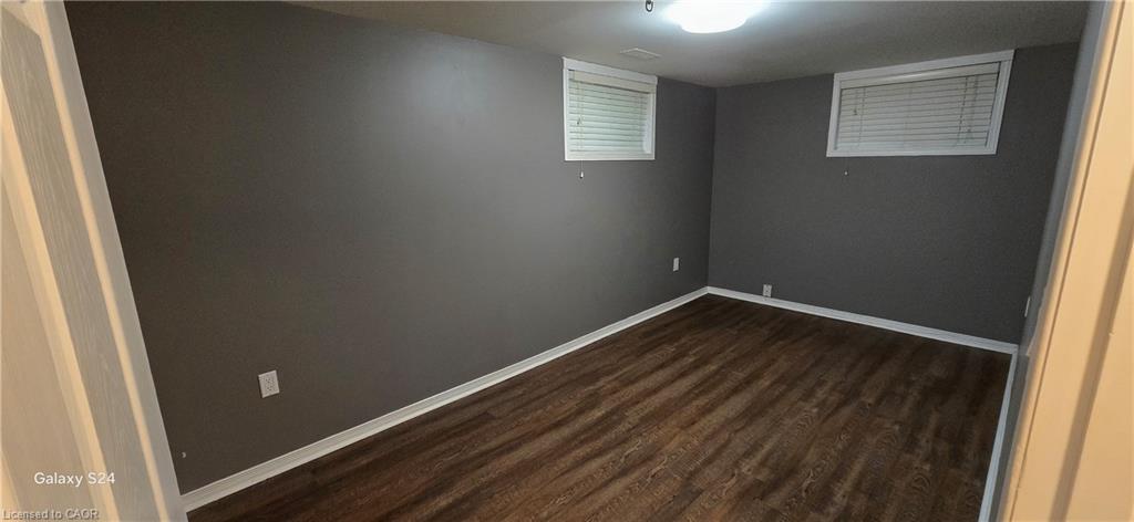 Unit BASEMENT - 15 Bolan Court, Hamilton 2
