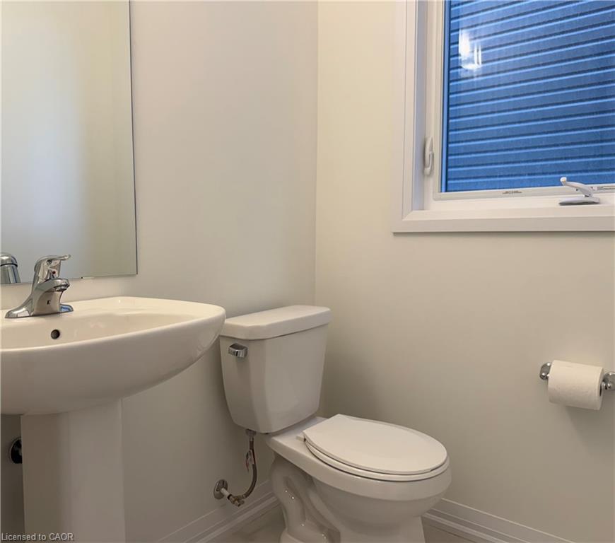 12 Scotch Thistle Lane, Haldimand 4