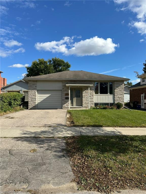 Unit Upper - 161 Sixth Avenue, Kitchener 1
