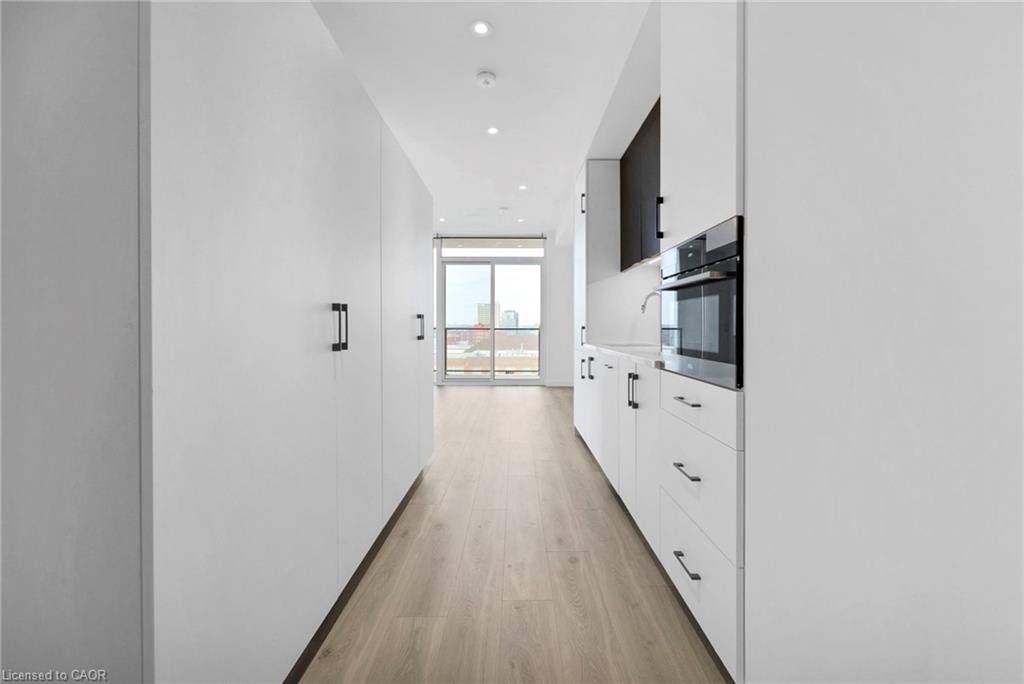 Unit 813 - 741 King Street W, Kitchener 5