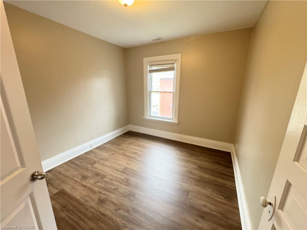 Unit 2 - 172 Nelson Street, Brantford 5