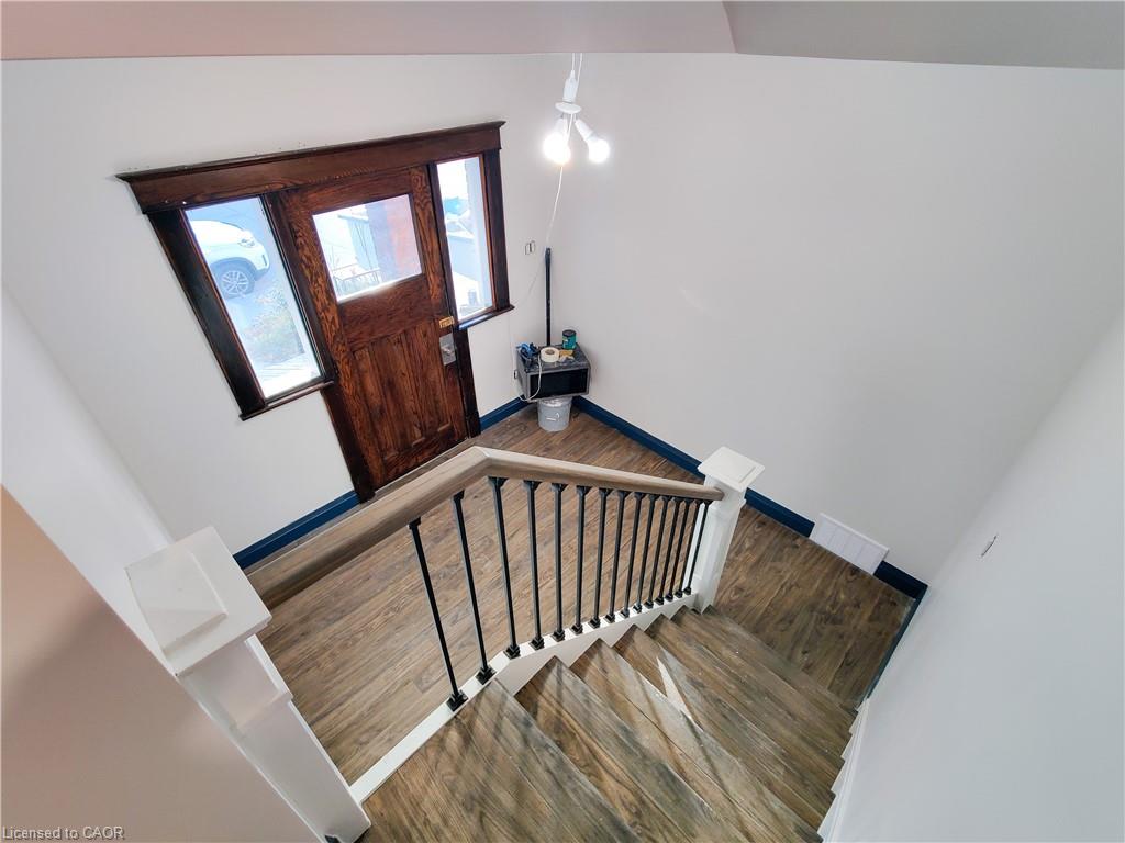 Unit 2 - 134 Ontario Avenue, Hamilton 3