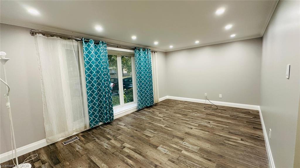 Unit UPPER - 38 Jay Court, Kitchener 4