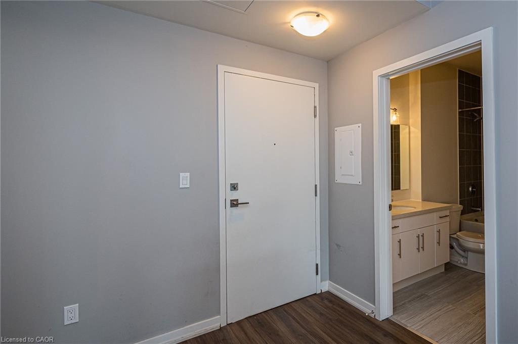Unit 118 - 690 King Street W, Kitchener 2
