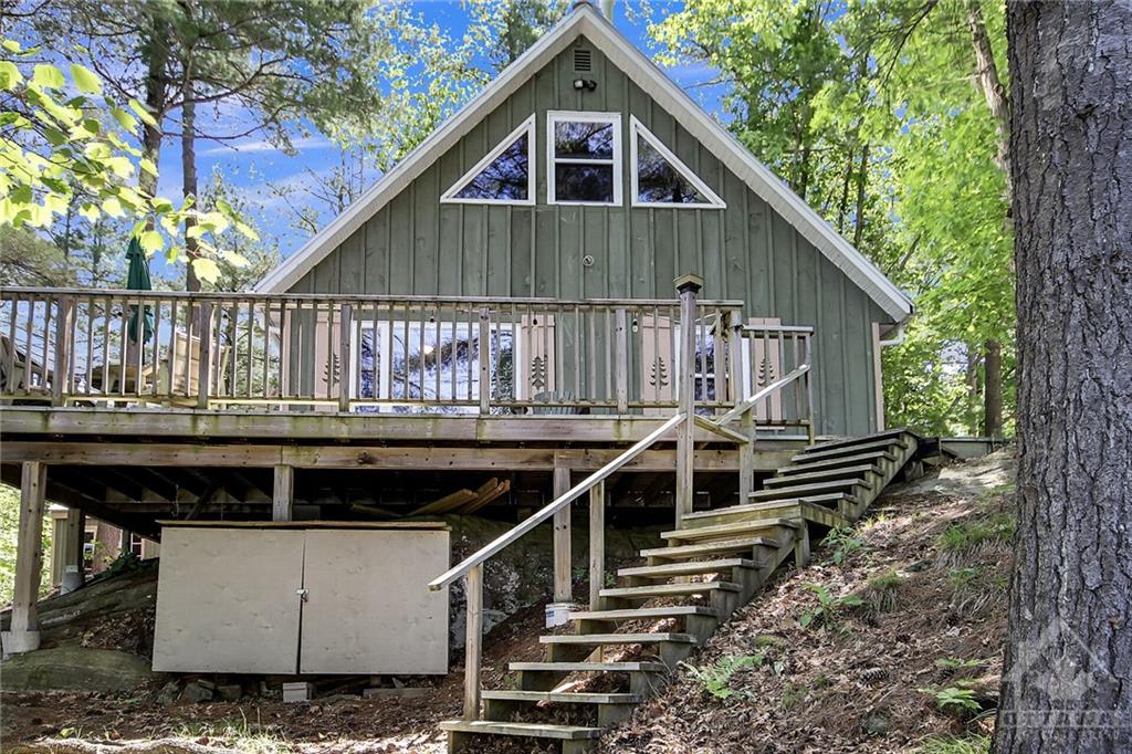 697 GARTER LAKE Lane, Godfrey, Ontario K0H1T0 Sold History HouseSigma